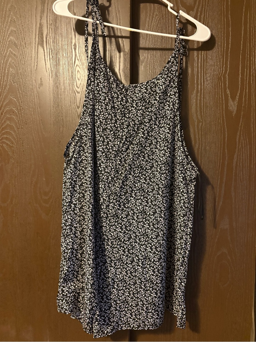 SHEIN Black & White Floral Tie-Strap Cami